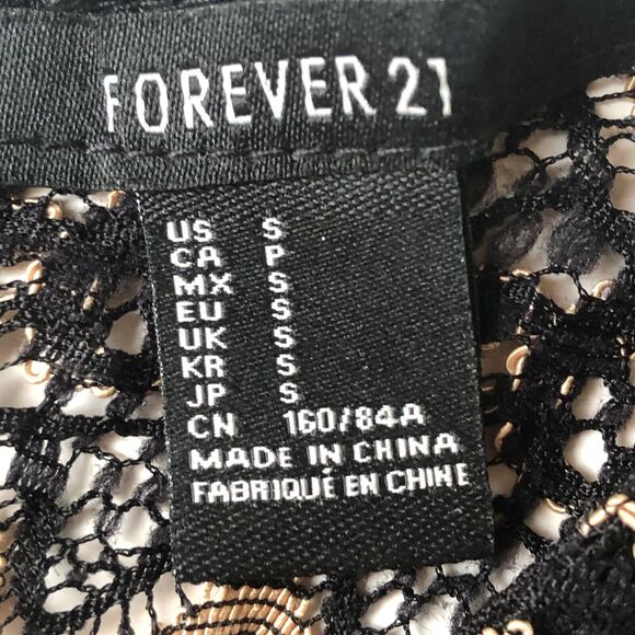 Forever 21 Juniors Sleeveless Black Gold Zig Zag Crochet/Lace Mini Dress Small - Picture 3 of 13